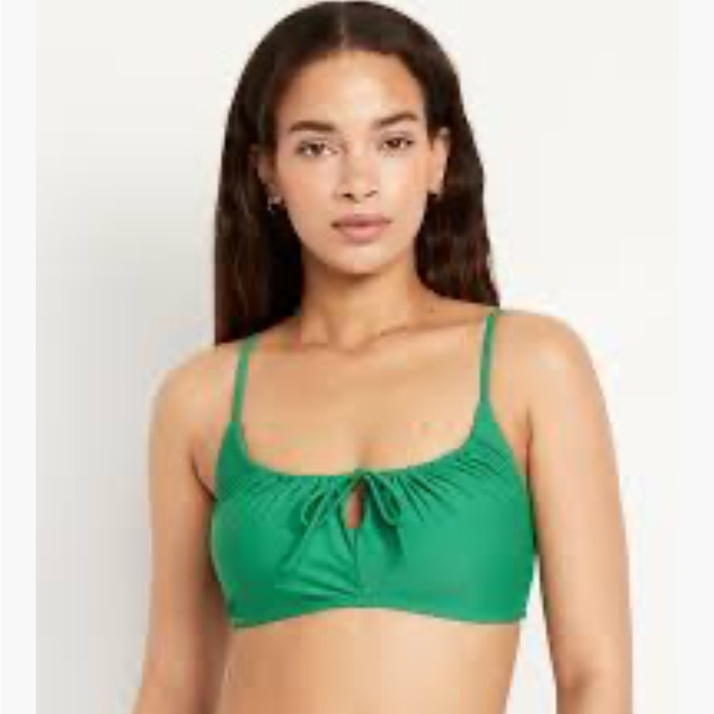 OLD NAVY MATTE RUCHED BIKINI SWIM TOP